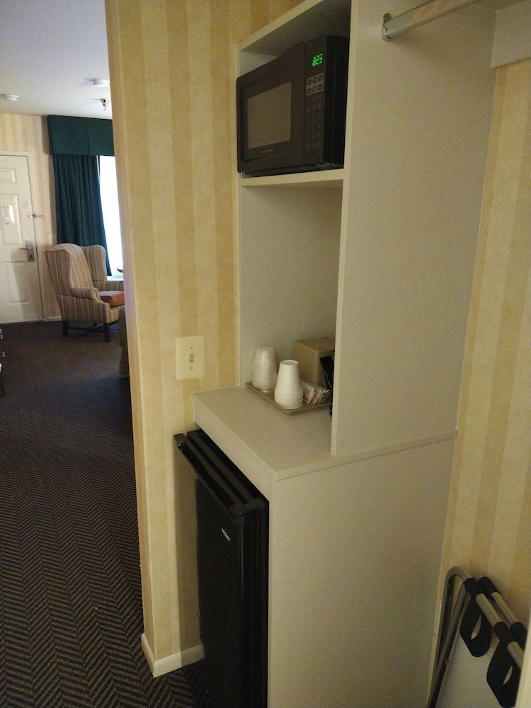Yosemite Cedar Lodge 25/59