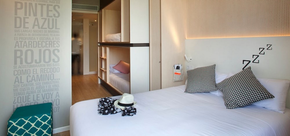 TOC Hostel Barcelona 18/50