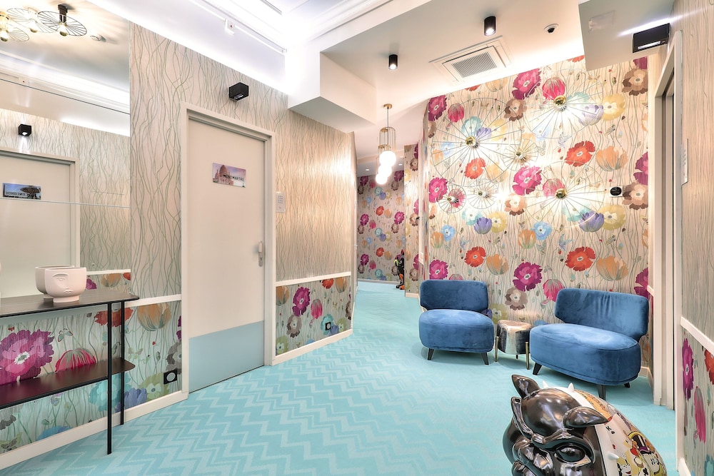 Hotel 33 Marbeuf 34/50