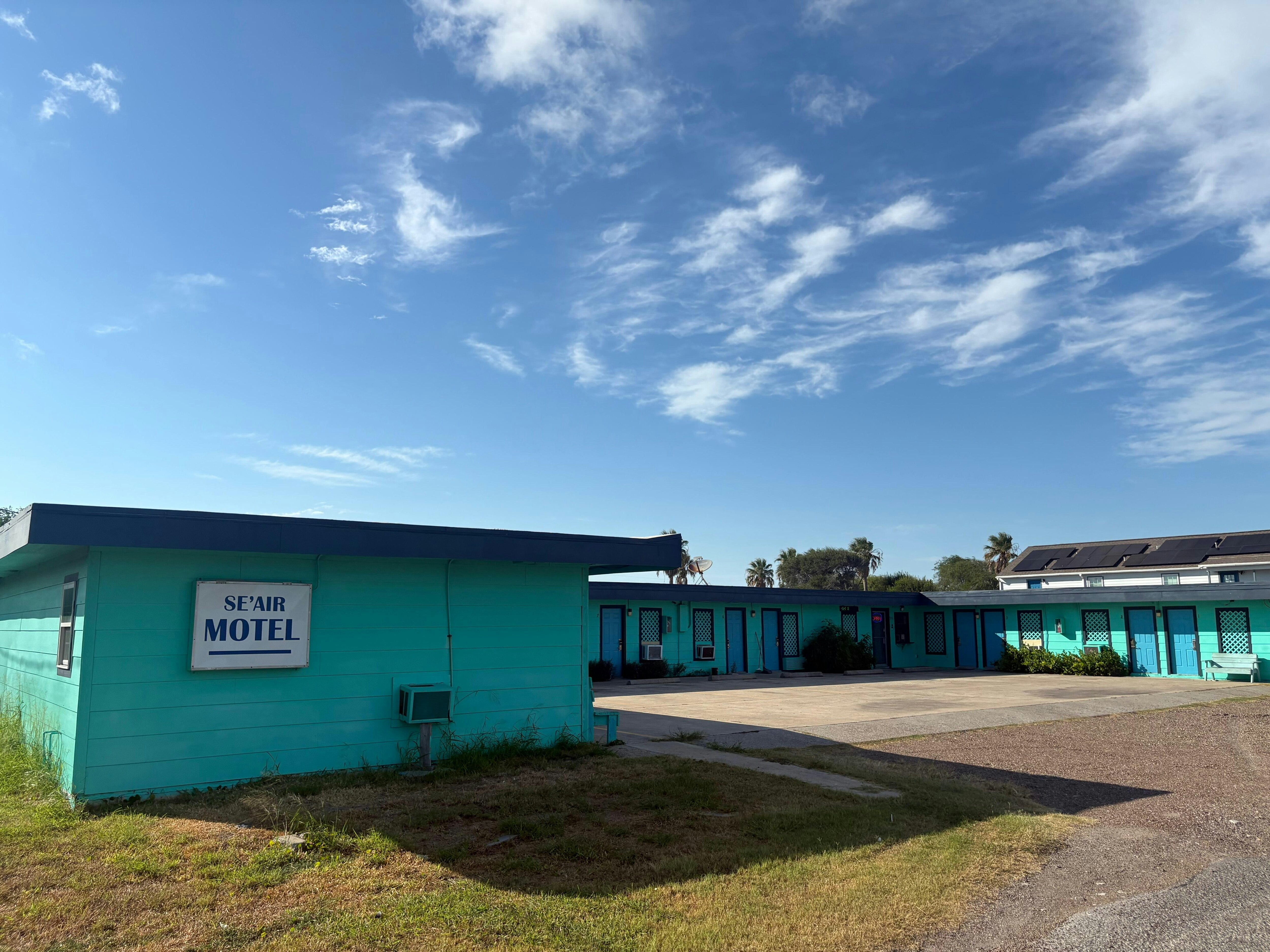 SE Air Motel By Townhouse Corpus Christi Padre Island TX 30/33