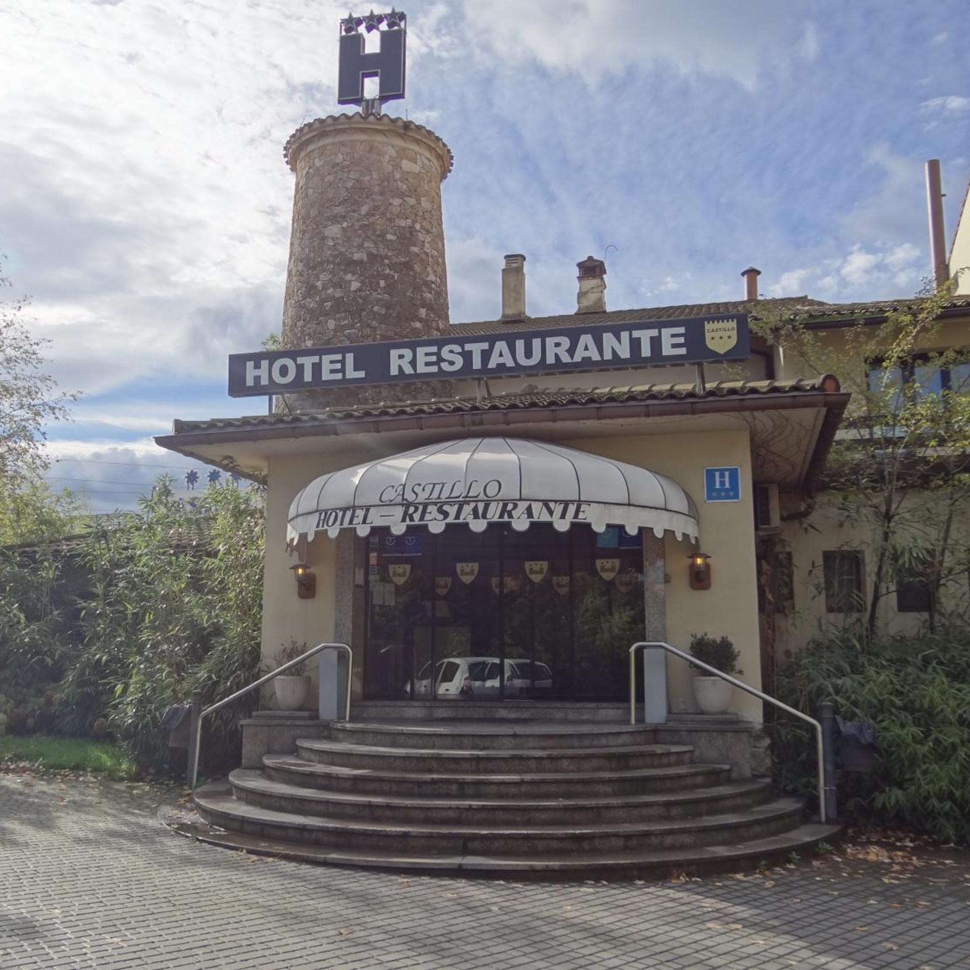 CASTILLO HOTEL 5/34