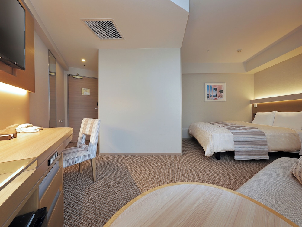 Keio Presso Inn Otemachi 24/66