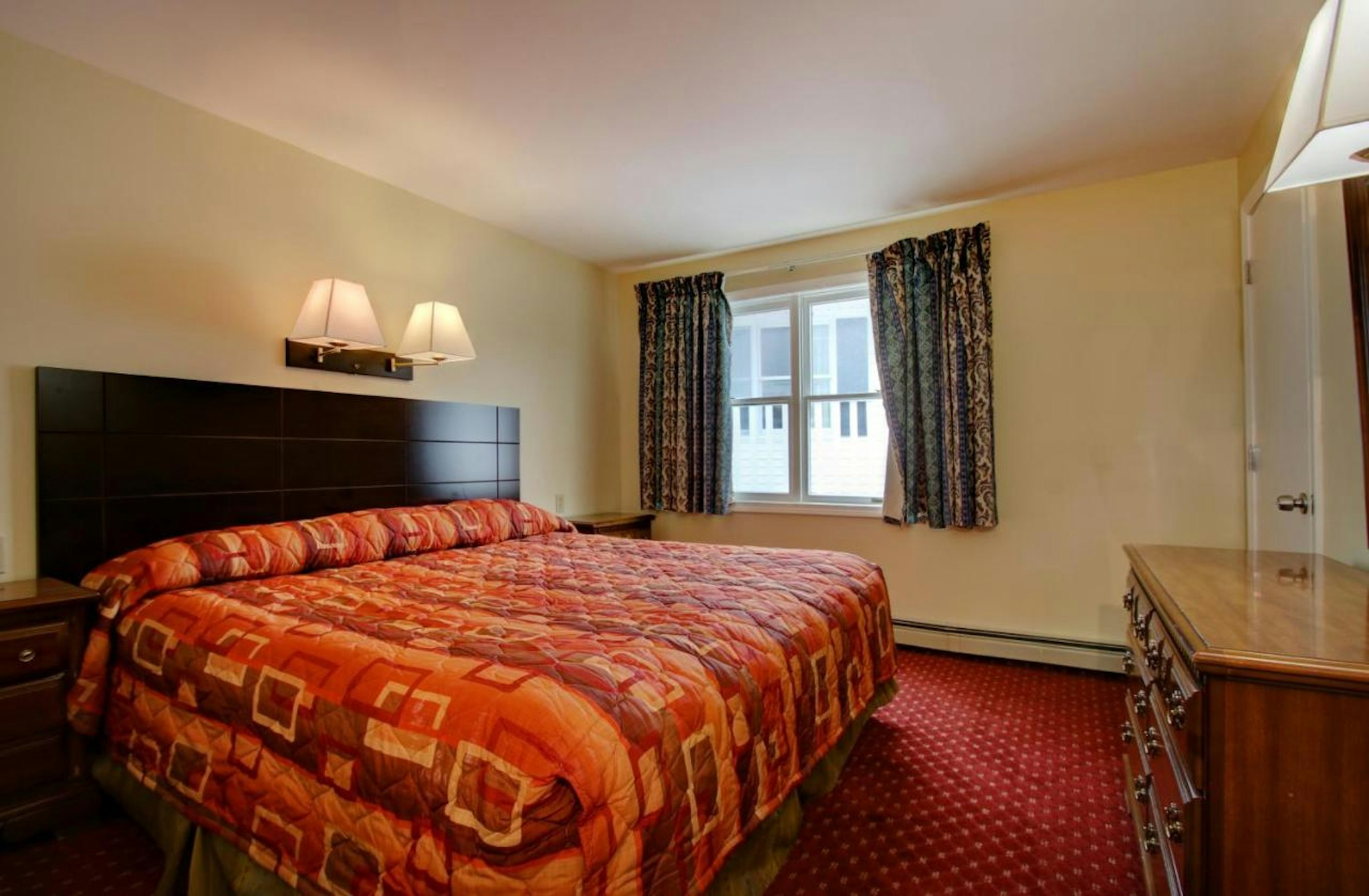 Colonial Village Resort 13/46