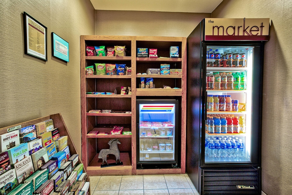 Fairfield Inn Suites Mcallen Airport 18/24