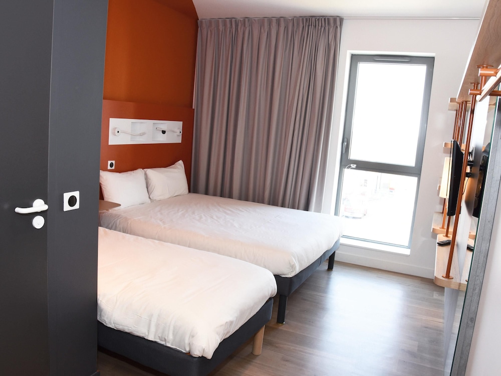 ibis budget Langres 14/52