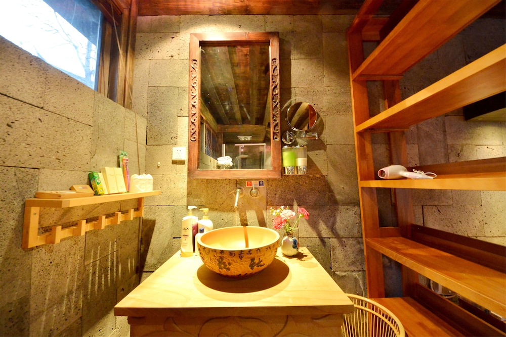 Lijiang Shuhe Youyiju Private Club 50/50