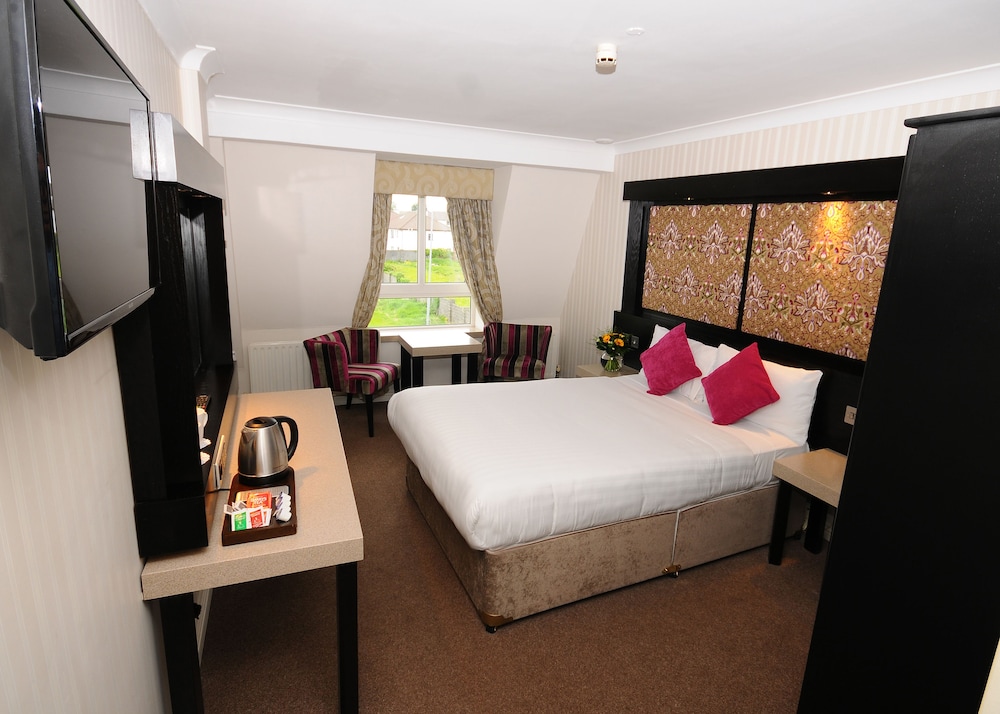 Flannerys Hotel Galway 17/60