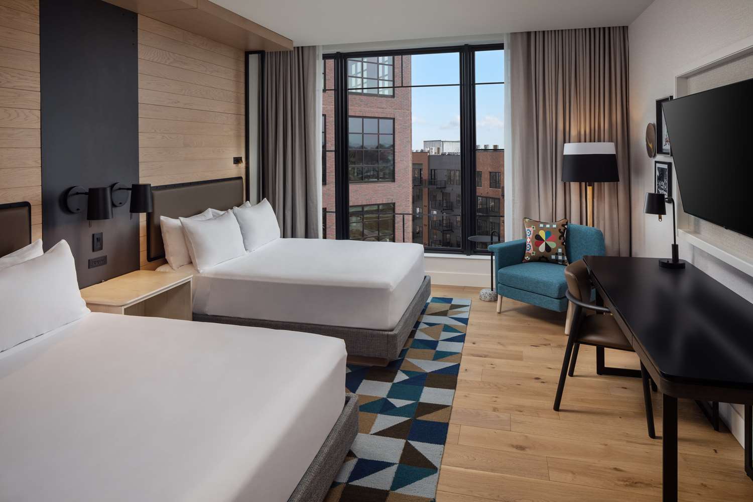 Room, 2 Queen Beds, District View