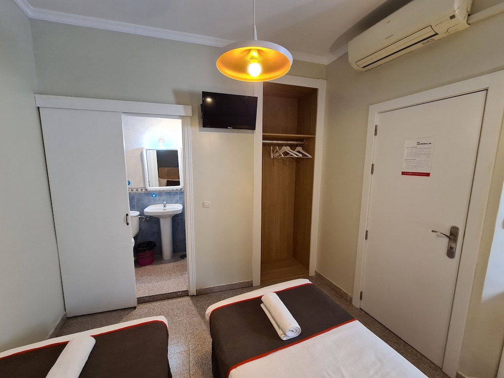 Hostal Las Murallas 36/50