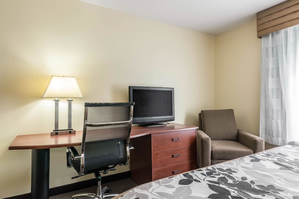 Sleep Inn & Suites University Shands 41/47