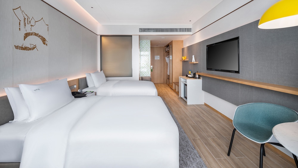 Hollywood, Standard, 2 Double Beds