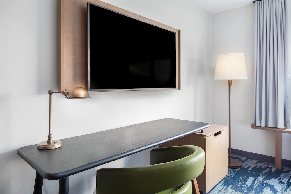 Fairfield Inn & Suites By Marriott Kenosha Pleasant Prairie 17/34