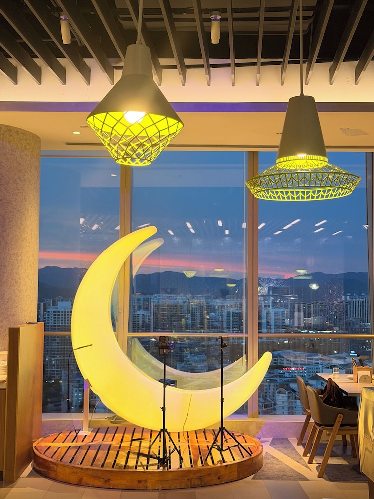 Hyatt Place Sanya City Center 54/62