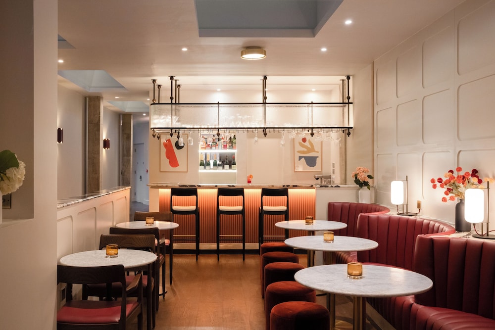 Rockwell East Aparthotel 37/49