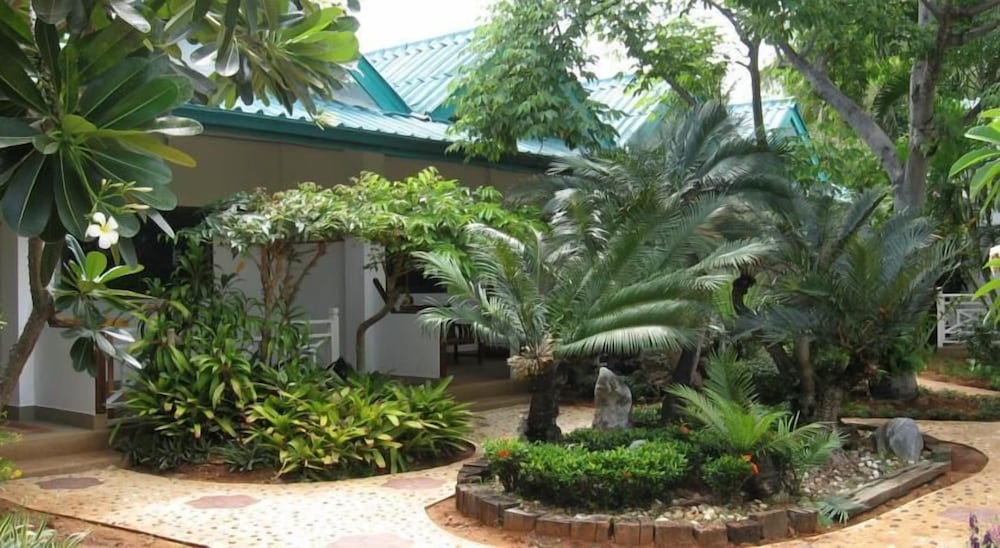 Samroiyod Holiday Resort 30/43
