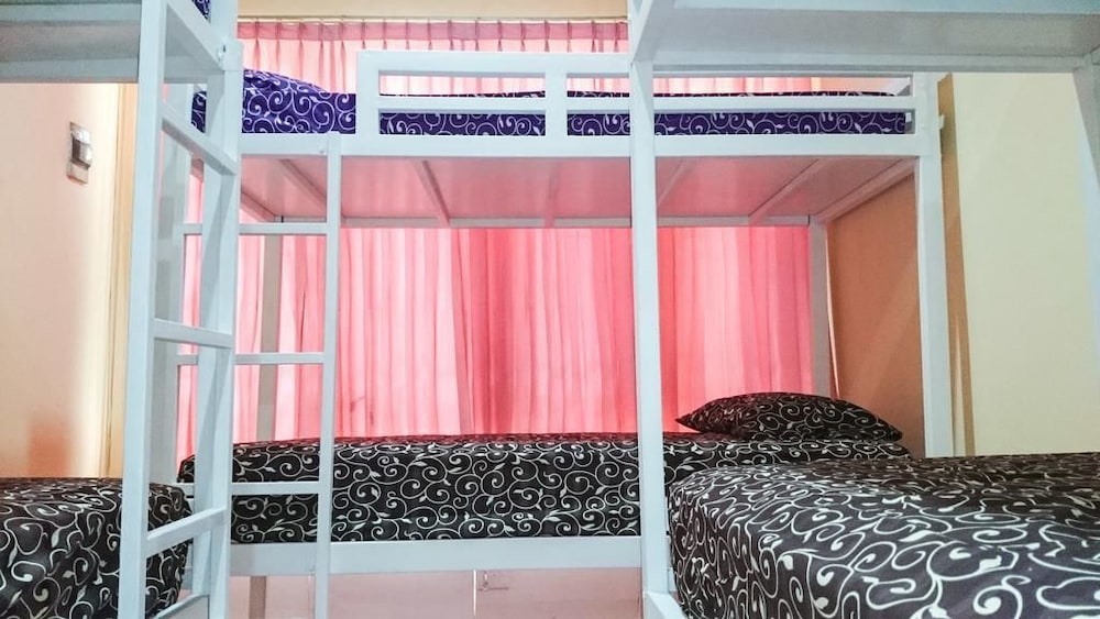 Cendana Mulia Hostel 5/20