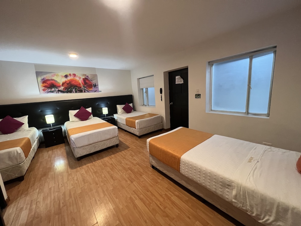 Hotel Ferias Park 16/46