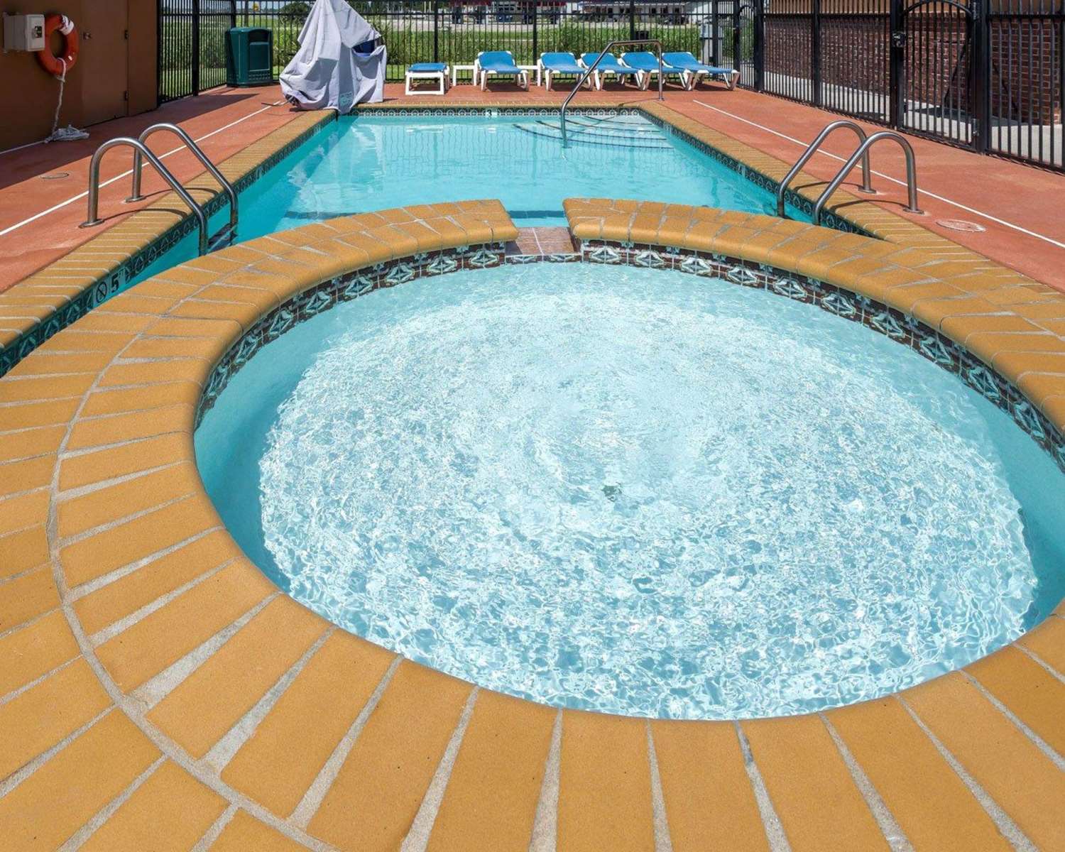 Quality Inn Donaldsonville Gonzales 11/32