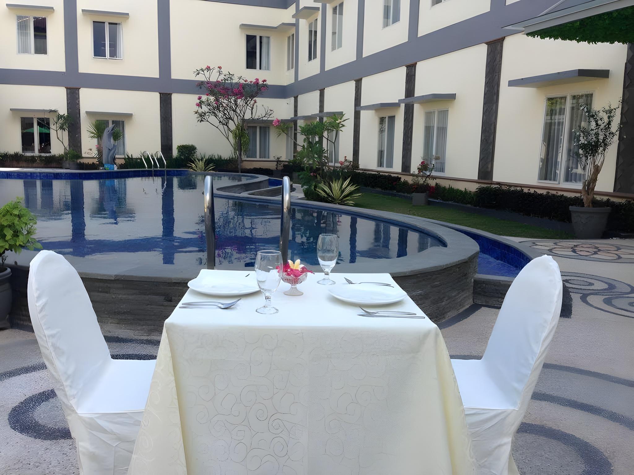 HOTEL PURI INDAH & CONVENTION 83/99