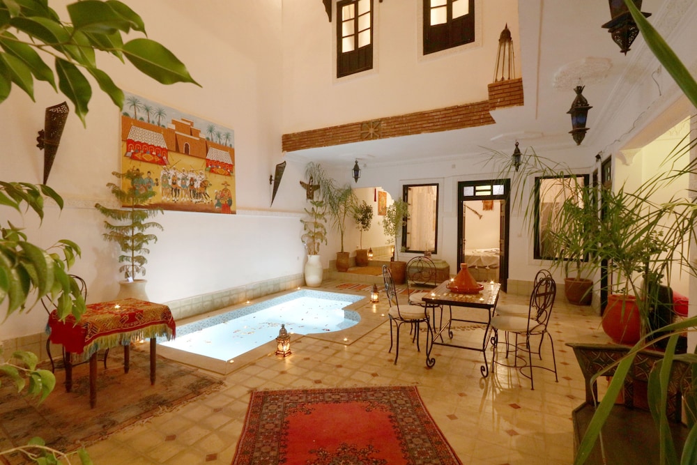 Riad Ivissa 6/33