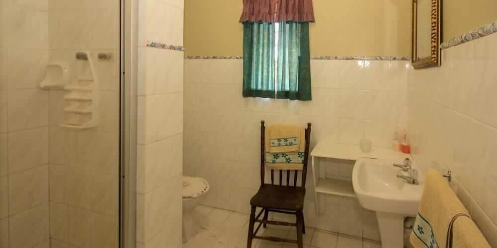 Homestead B & B 48/50
