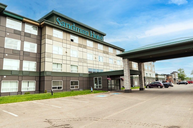 Sandman Hotel Red Deer 45/46