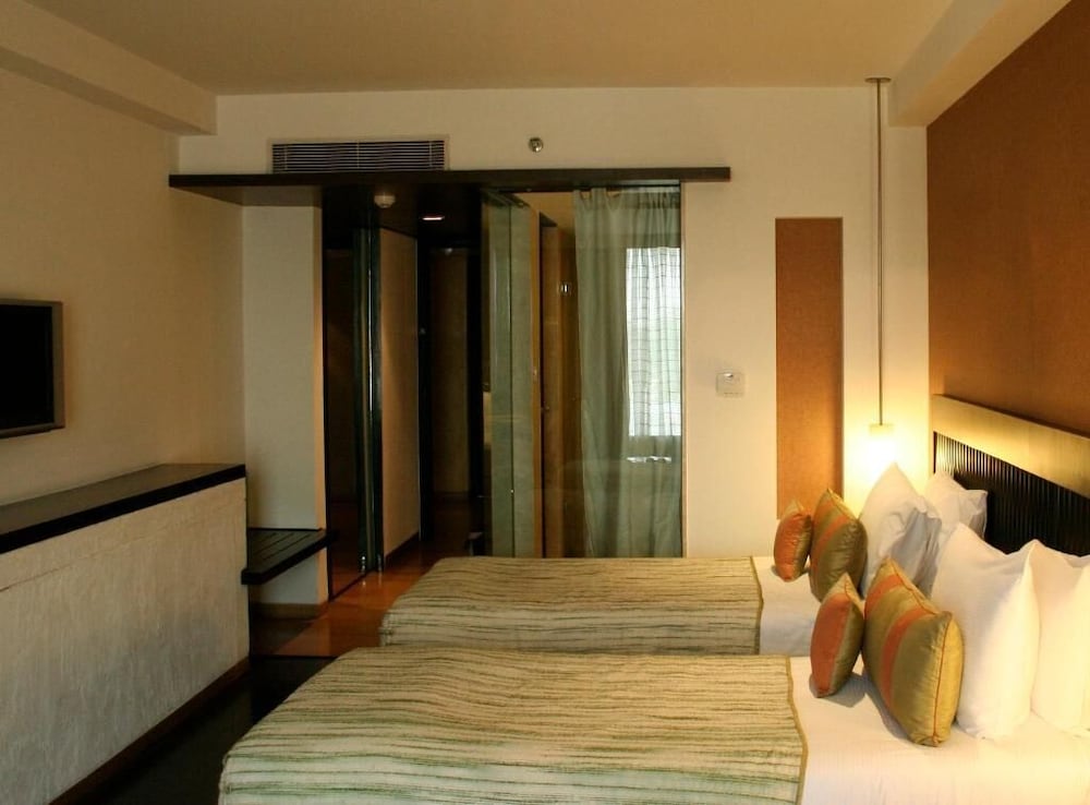 MOSAIC HOTELS - NOIDA 25/66