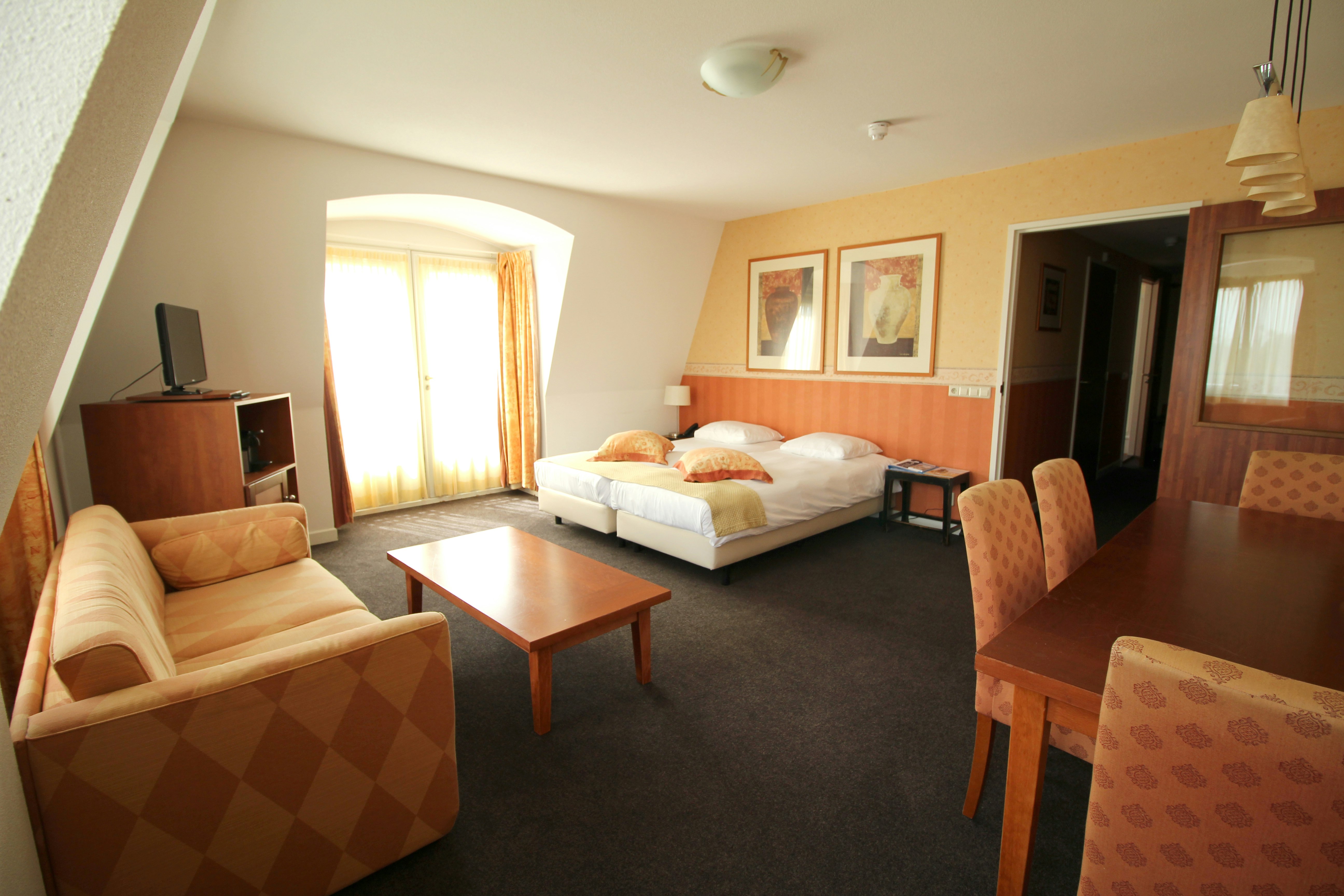 Fletcher Hotel-Restaurant De Witte Raaf 10/46