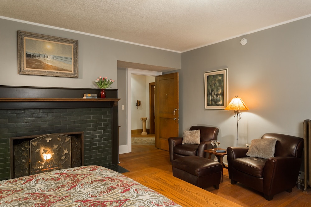 Stewart Inn 55/71
