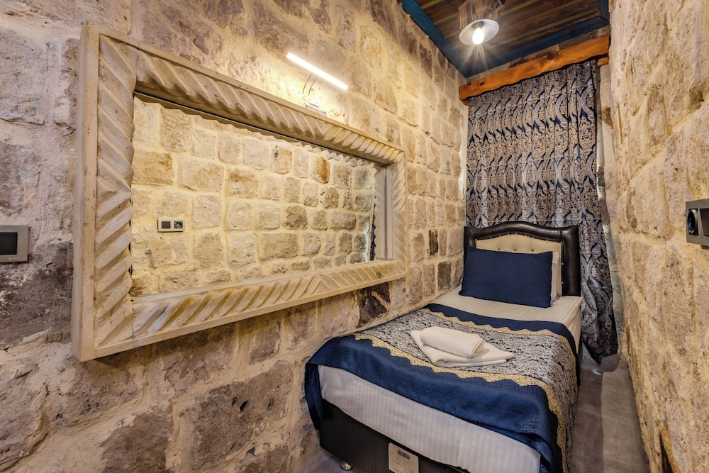 Kayatas Hotel 23/45