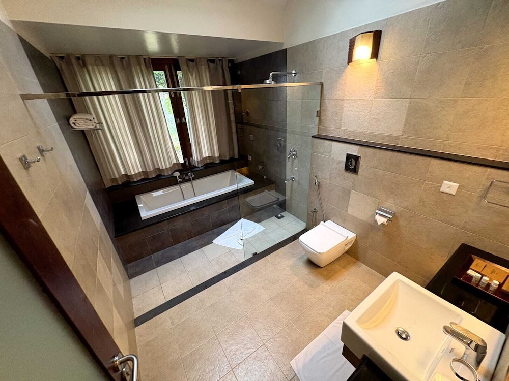 WAYANAD SILVERWOODS RESORT 26/55