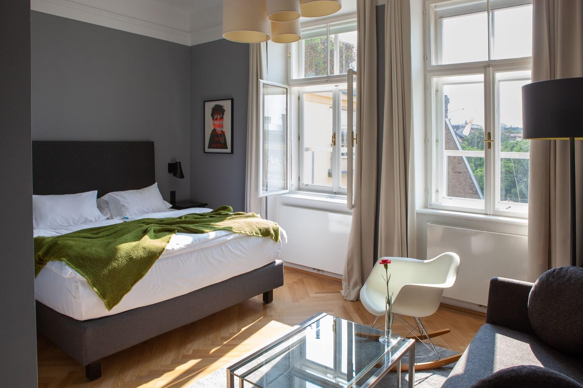 Medium, Double Bed