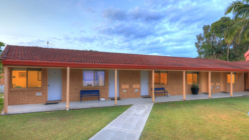 YAMBA MOTOR INN 55/62