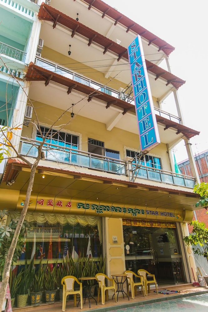 Star Hotel 1/46