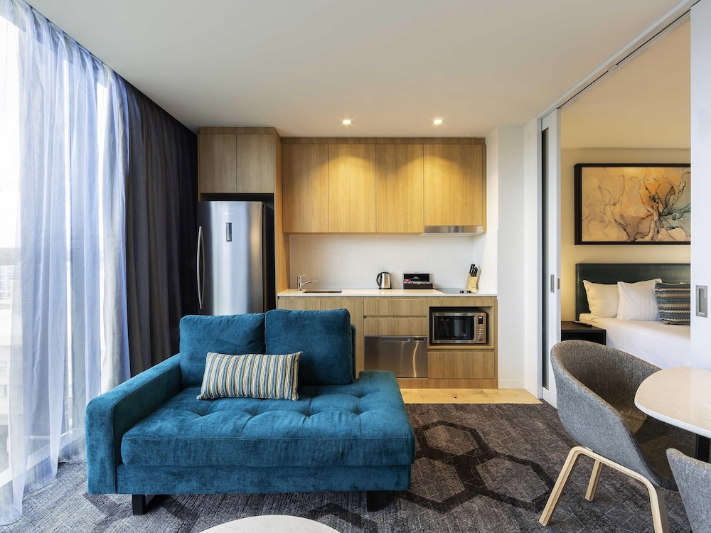 Mercure Canberra Belconnen 49/69