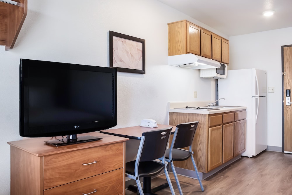 WoodSpring Suites Texas City 23/36