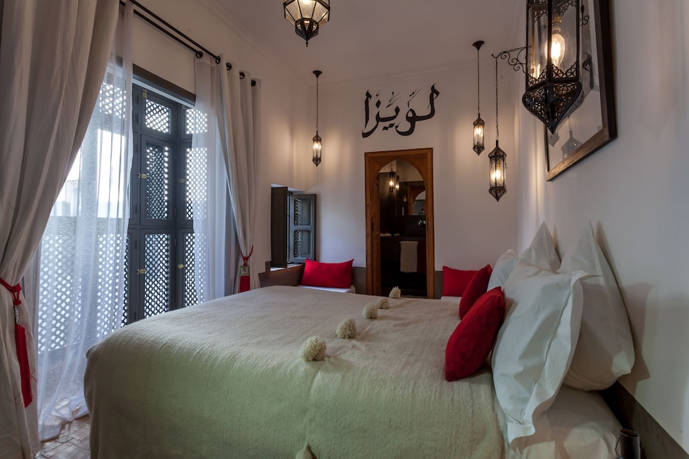 LUIS, COMFORT, DOUBLE BED, PRIVATE BATHROOM