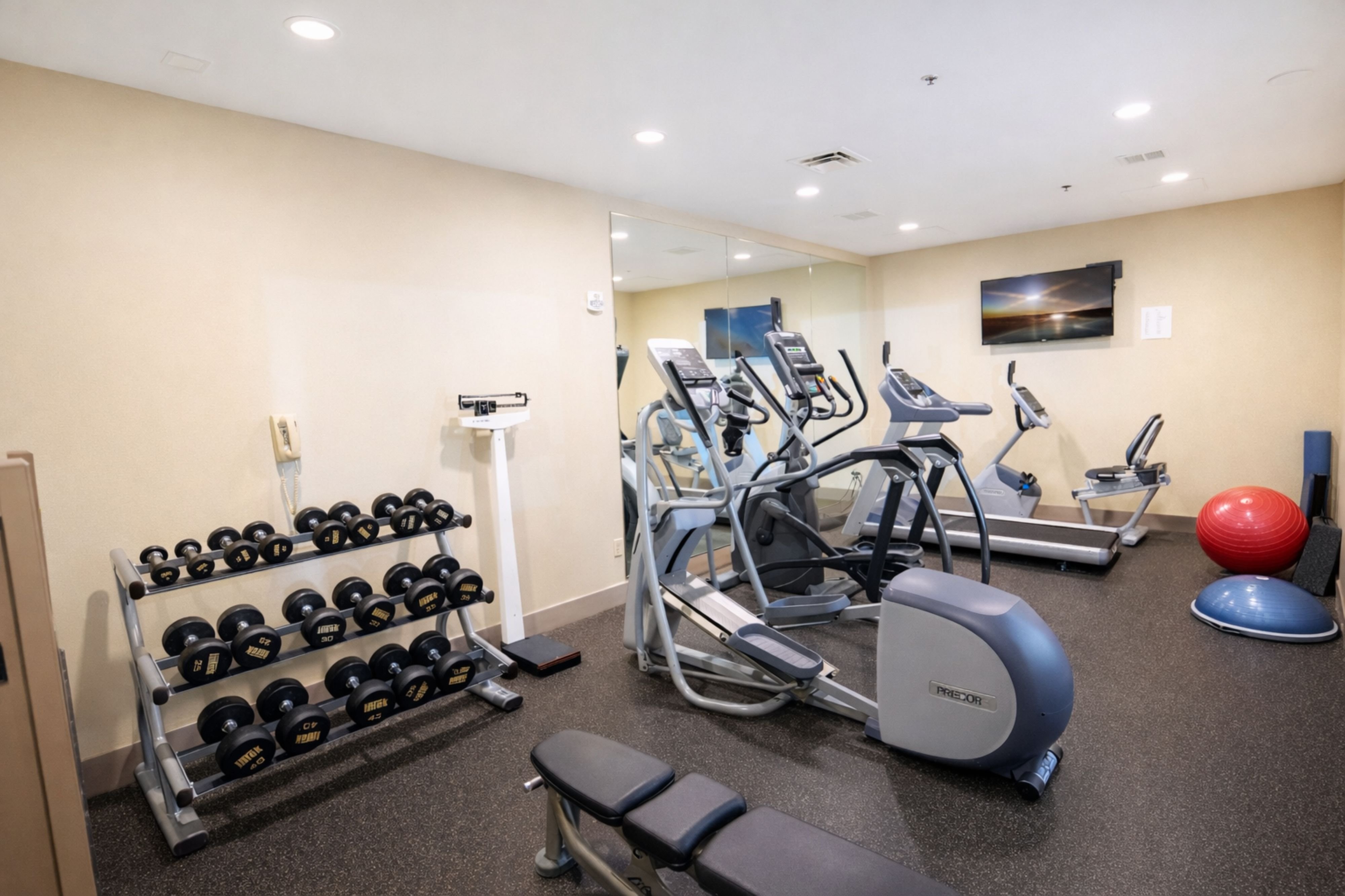 Holiday Inn Express Hotel And Suites St Paul Woodbury 44/79
