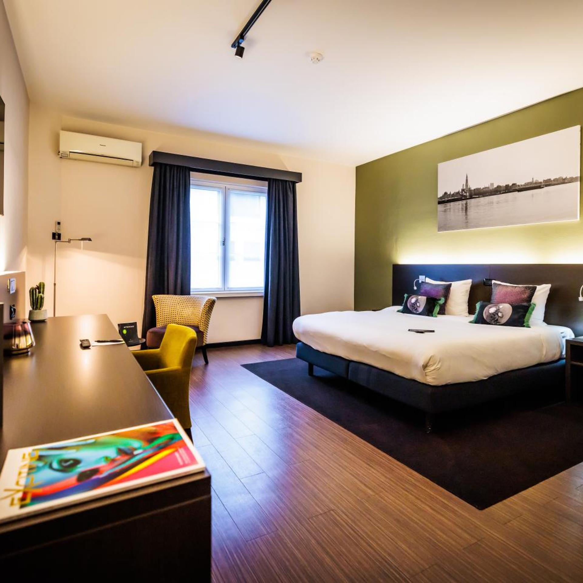 Standard, Double Bed, Pool Access