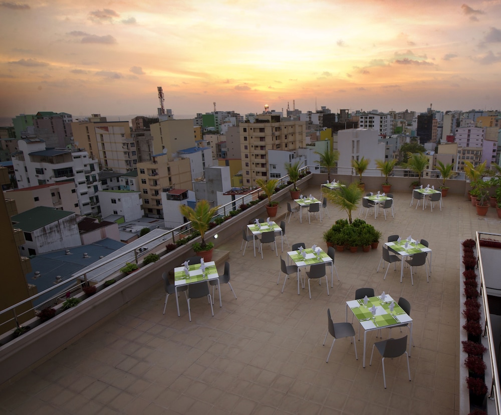 Champa Central Hotel 8/60