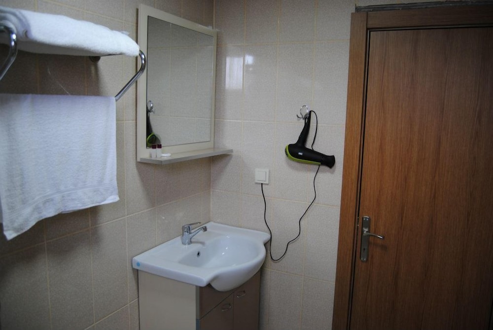 Afissia Garden Hotel 47/49
