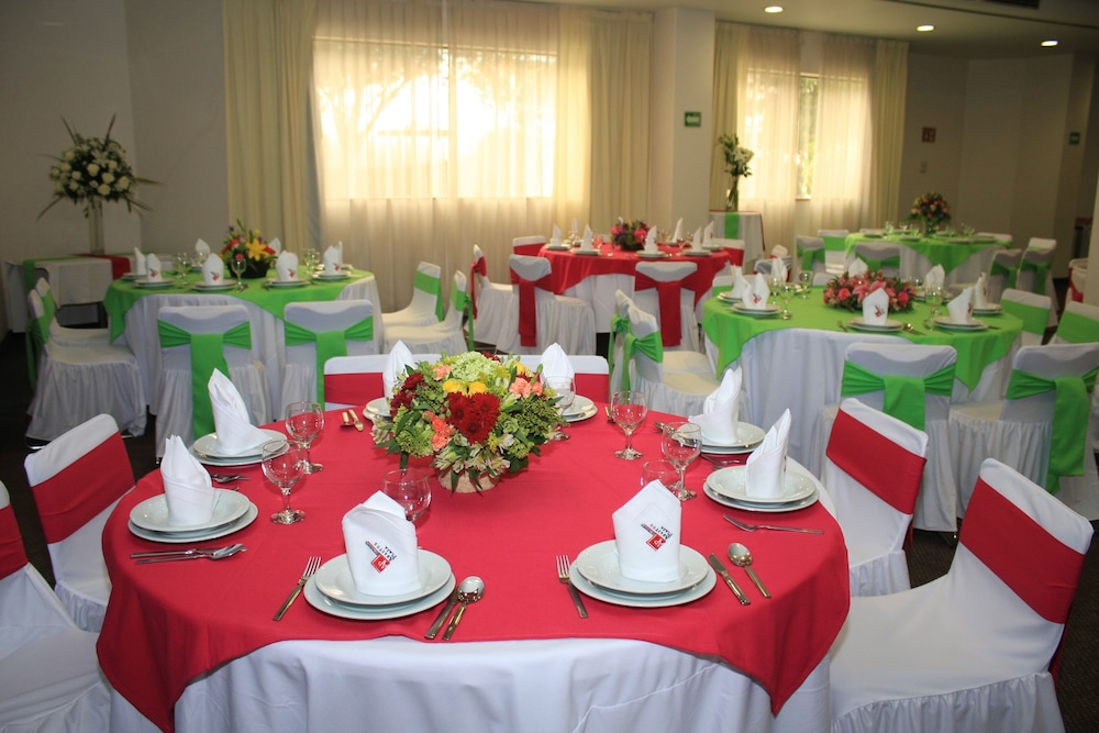 Hotel Abastos Plaza 54/68