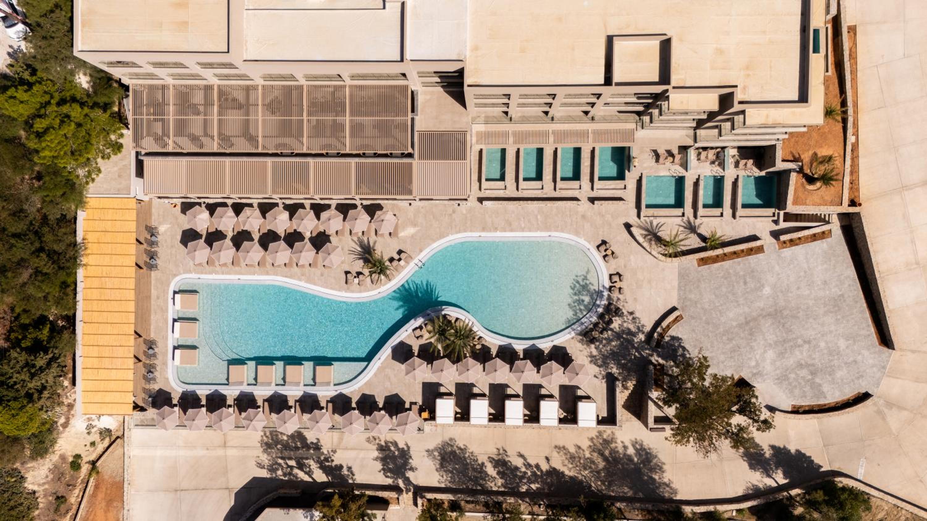Eden Rock Hotel 8/53