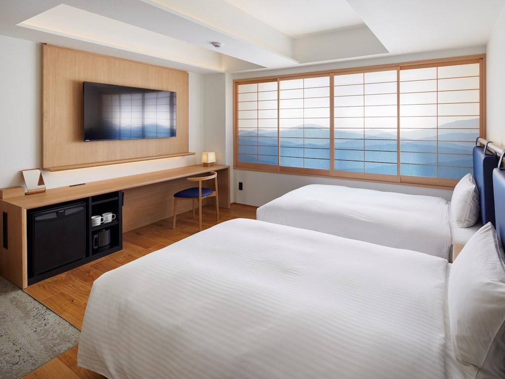 PREMIER, TWIN BEDS