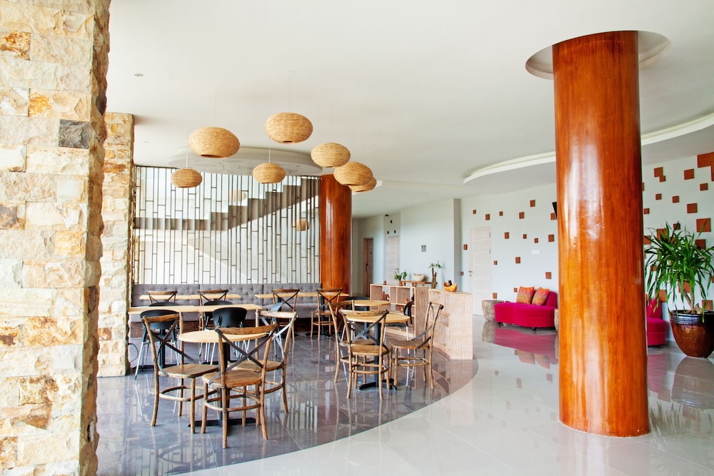 The Salak Hotel 37/45