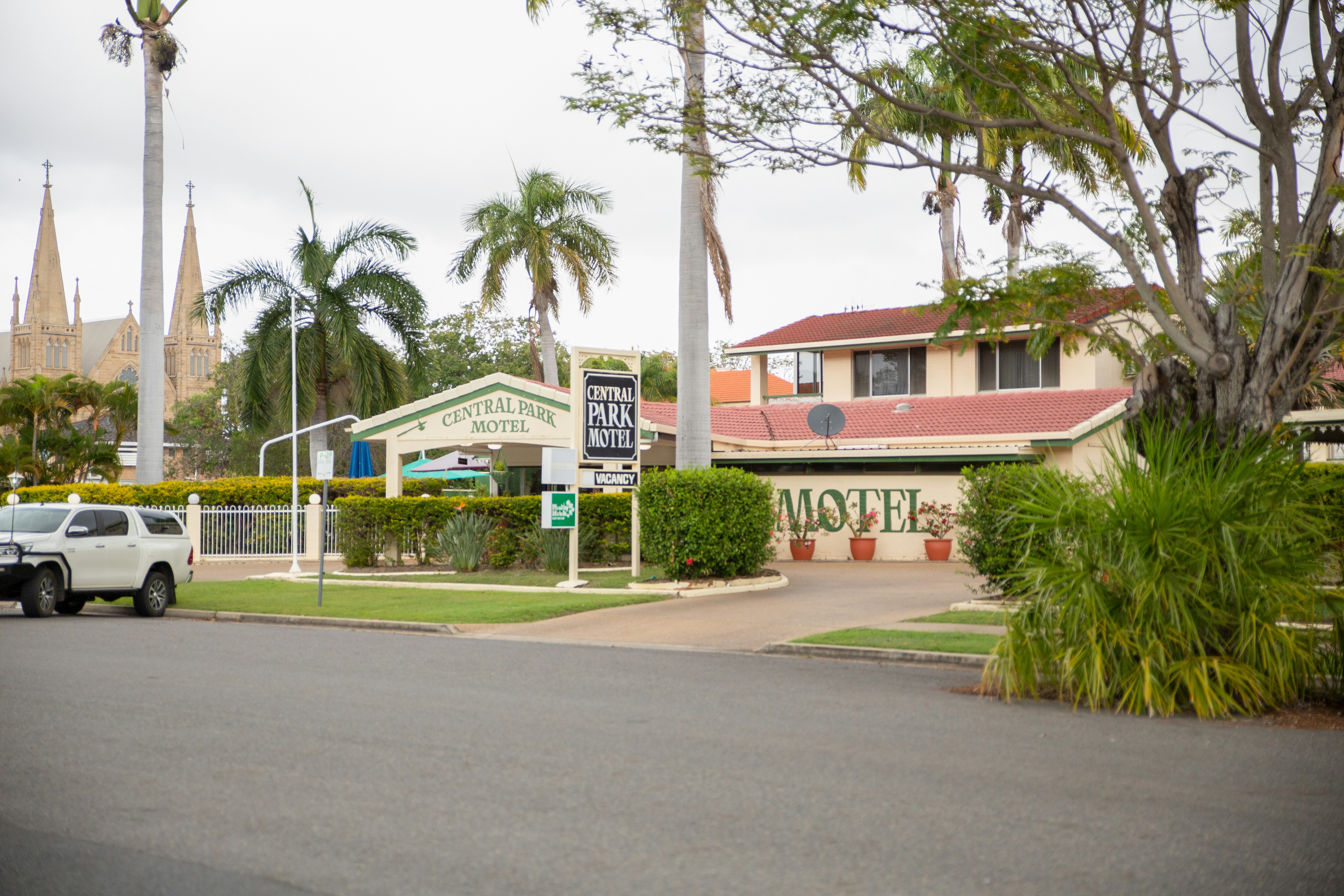CENTRAL PARK MOTEL 30/36