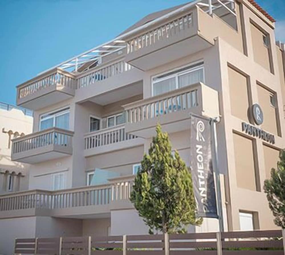Pantheon Apartments photo4