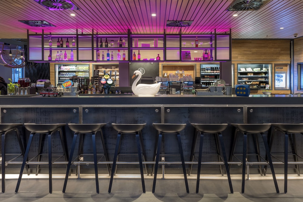 Moxy Southampton 1/55