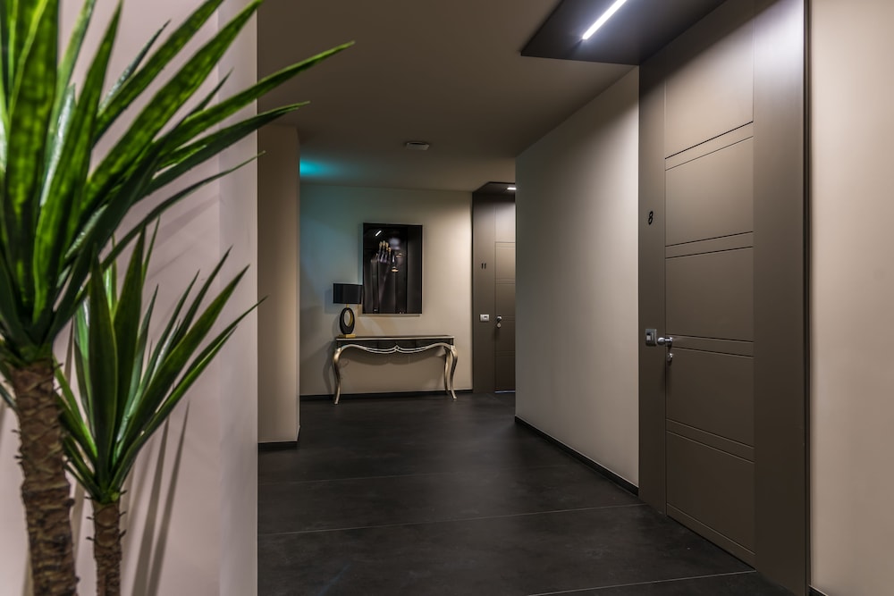 Lifestyle Hotel Matilde Naples 33/50