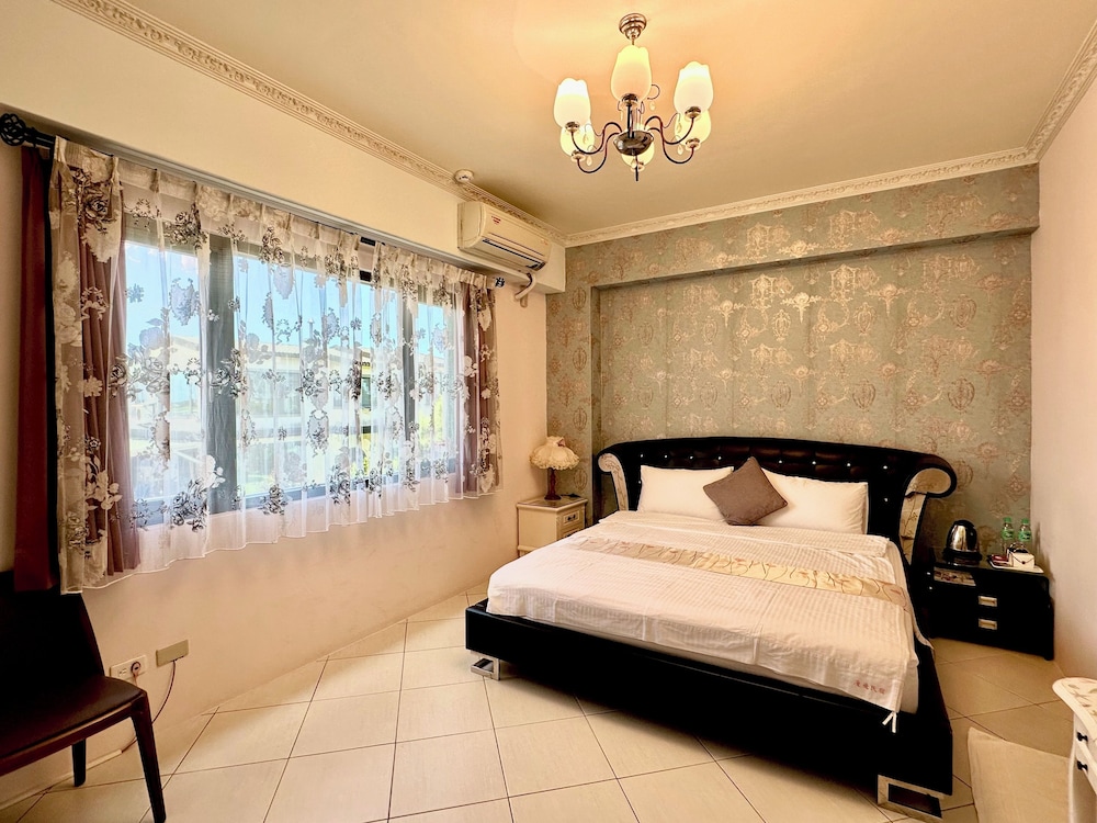 Slow Fly B&B 12/39